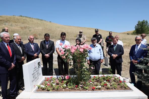 15 Temmuz Şehidi Recep Gündüz Kabri Başında Dualarla Anıldı