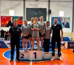 ANALİG Badminton Grup Müsabakalarında Erzincan’dan Çifte Şampiyonluk
