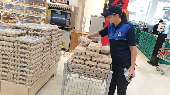 Erzincan’da 372 Markete Eş Zamanlı Denetim: Tarihi Geçmiş Ürünlere İmha