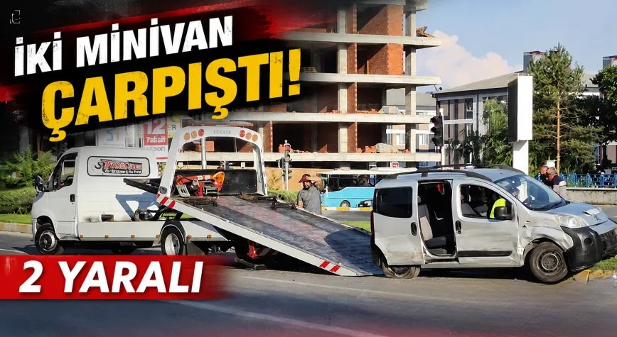 Erzincan’da İki Hafif Ticari Araç Çarpıştı: 2 Yaralı