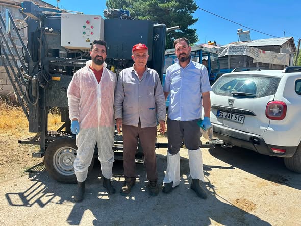 Erzincan’da Yetiştiricilere Yerinde Tırnak Bakımı Hizmeti