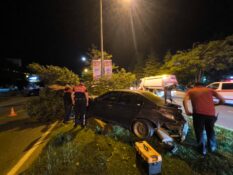 Halitpaşa Mahallesi’nde İki Otomobil Çarpıştı: 1 Yaralı