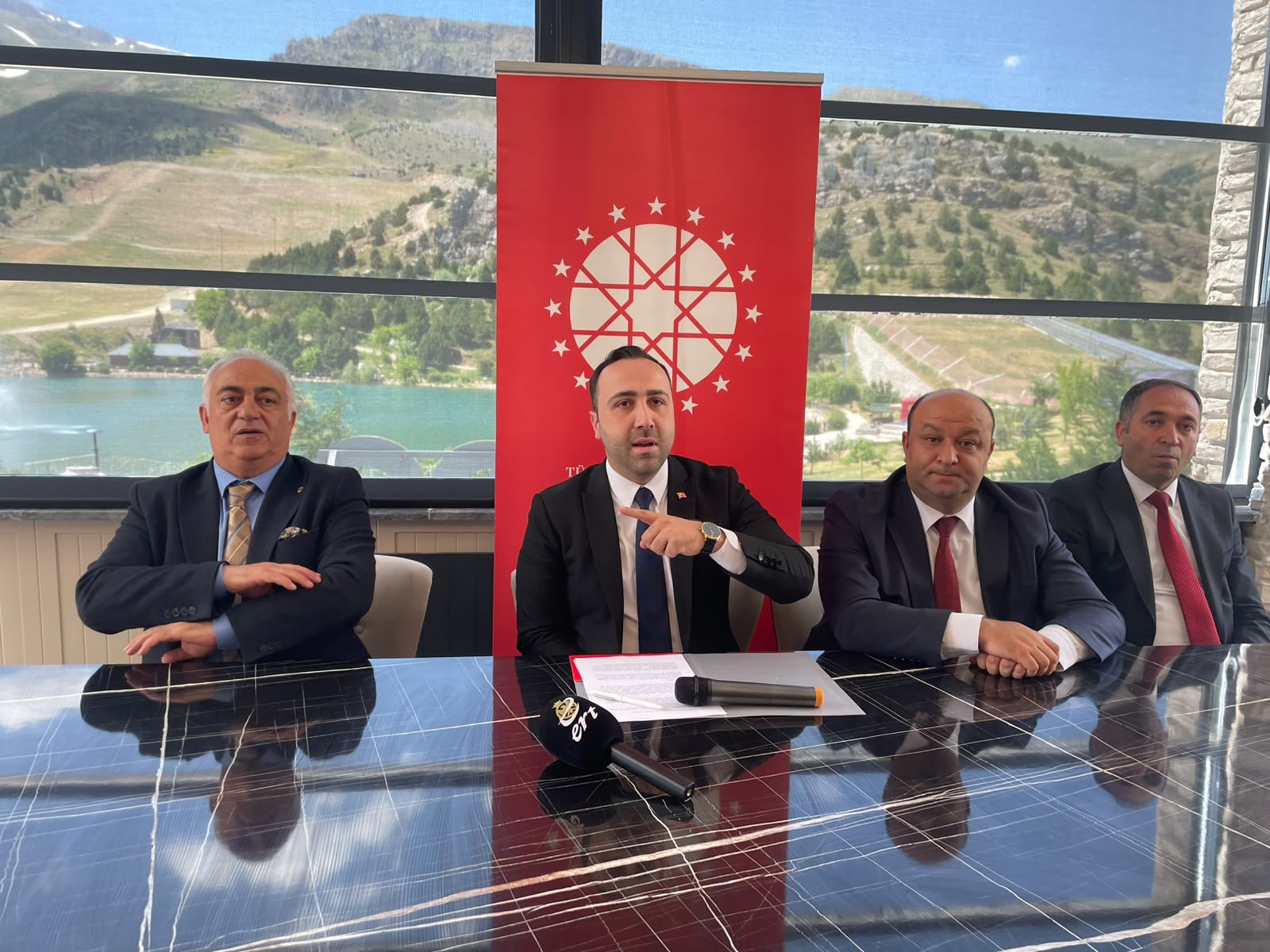 İletişim Başkanlığı Erzincan Bölge Müdürlüğü Basın Mensuplarıyla İstişare Toplantısında Buluştu