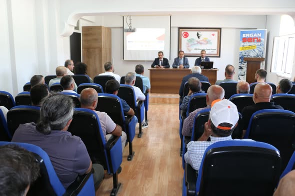 Kanatlı Sektöründe Biyogüvenlik İçin Erzincan’da Kritik Toplantı