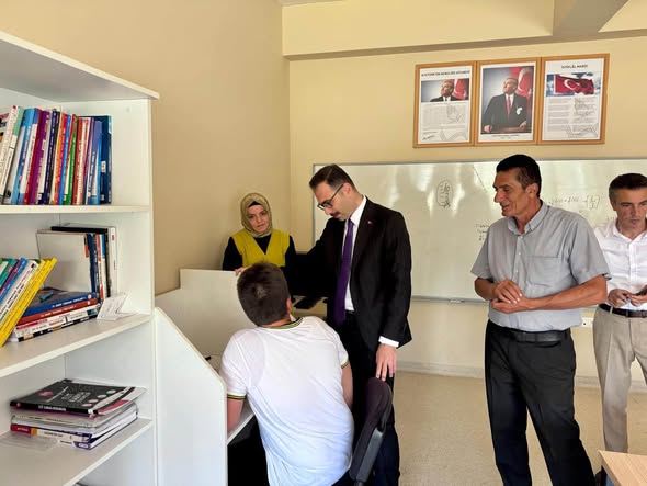Kaymakam Hökelekli’den Üzümlü Gençlik Merkezi’ne Ziyaret