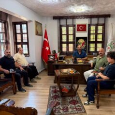 Kemaliye Belediye Başkanı Atmaca, Özden Gazetesi Heyetini Ağırladı