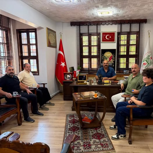 Kemaliye Belediye Başkanı Atmaca, Özden Gazetesi Heyetini Ağırladı