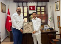 Kemaliye’de Görev Yeri Değişen Kamu Görevlilerine Veda