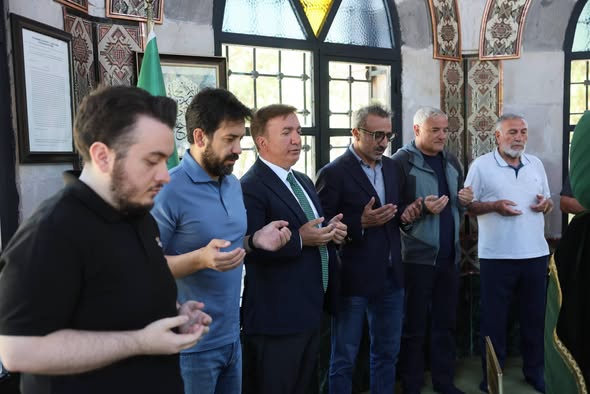 Vali AYDOĞDU, Bakan Yardımcısı MUMCU ve Hamdi ULUKAYA’dan Terzibaba Türbesi’ne Ziyaret