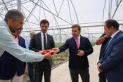 Vali Aydoğdu Toplu Sera Bölgesi’nde Üreticilerle Buluştu
