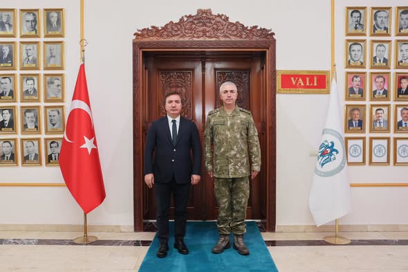 3. Ordu Komutanı Tümgeneral Burhan Aktaş’tan Vali Aydoğdu’ya Ziyaret