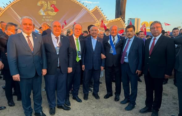 AK Parti 25. Yaşını Coşkuyla Kutladı