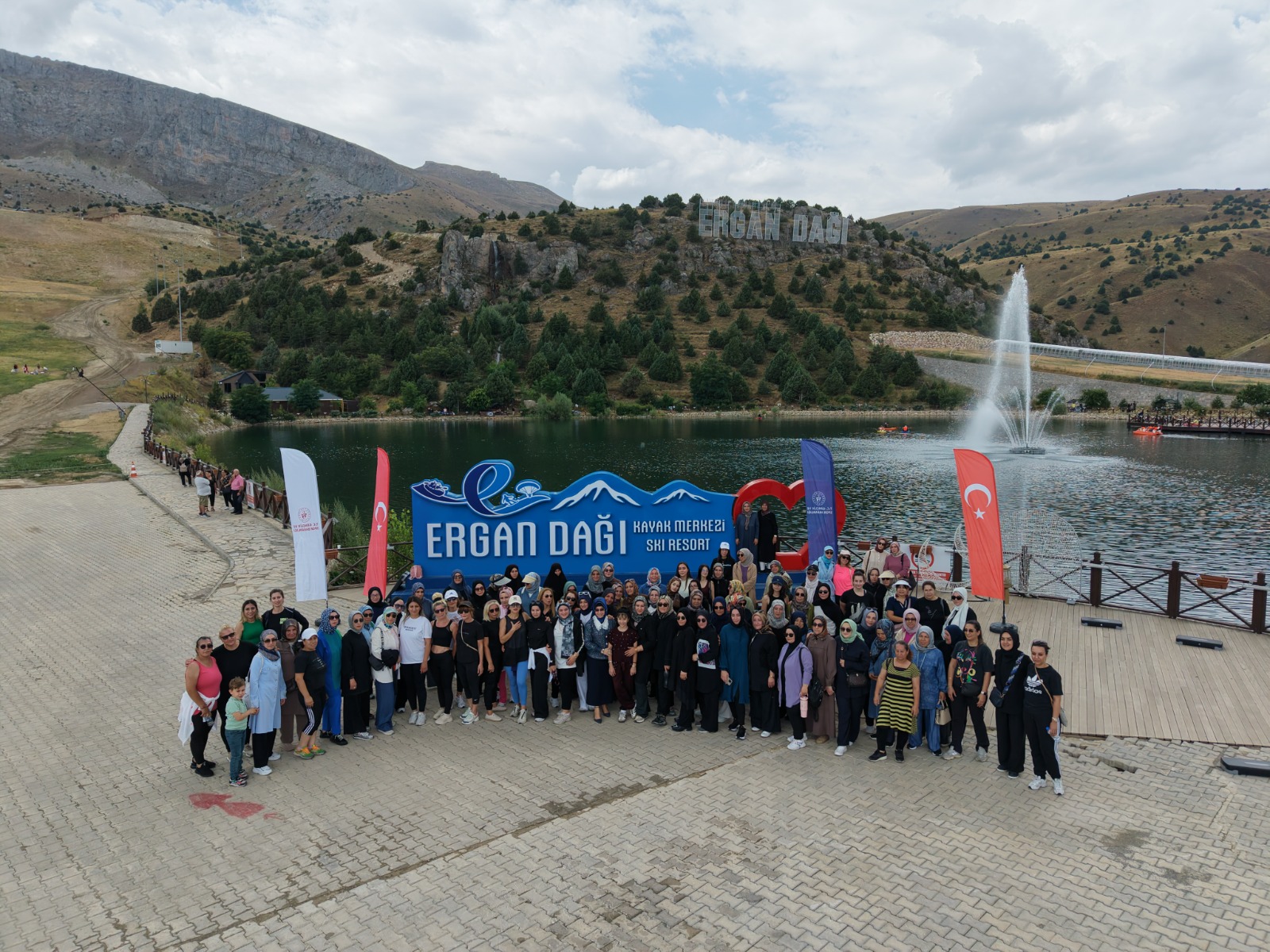 Ergan Dağı’nda 100’ün Üzerinde Kadın Step Aerobik Etkinliğinde Buluştu