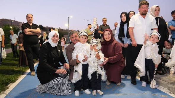 Erzincan’da Geleneksel Toplu Sünnet Şöleni Coşkuyla Gerçekleştirildi