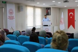 Erzincan’da Yeni Göreve Başlayan Bakım Personeline Menti-Mentör Eğitimi