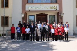 Erzincan’ın Gururu Sporcular Vali Aydoğdu Tarafından Kabul Edildi