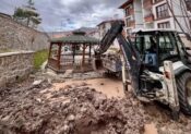 Kemah TOKİ Konutlarında Yol Çalışmalarında 2. Etap Tamamlandı