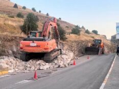 Kemah’ta Tarihi Yol Hamlesi: Çalışmalar 7/24 Sürüyor