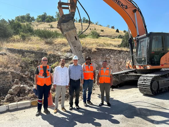 Kemah’ta Yol Çalışmaları Yerinde İncelendi