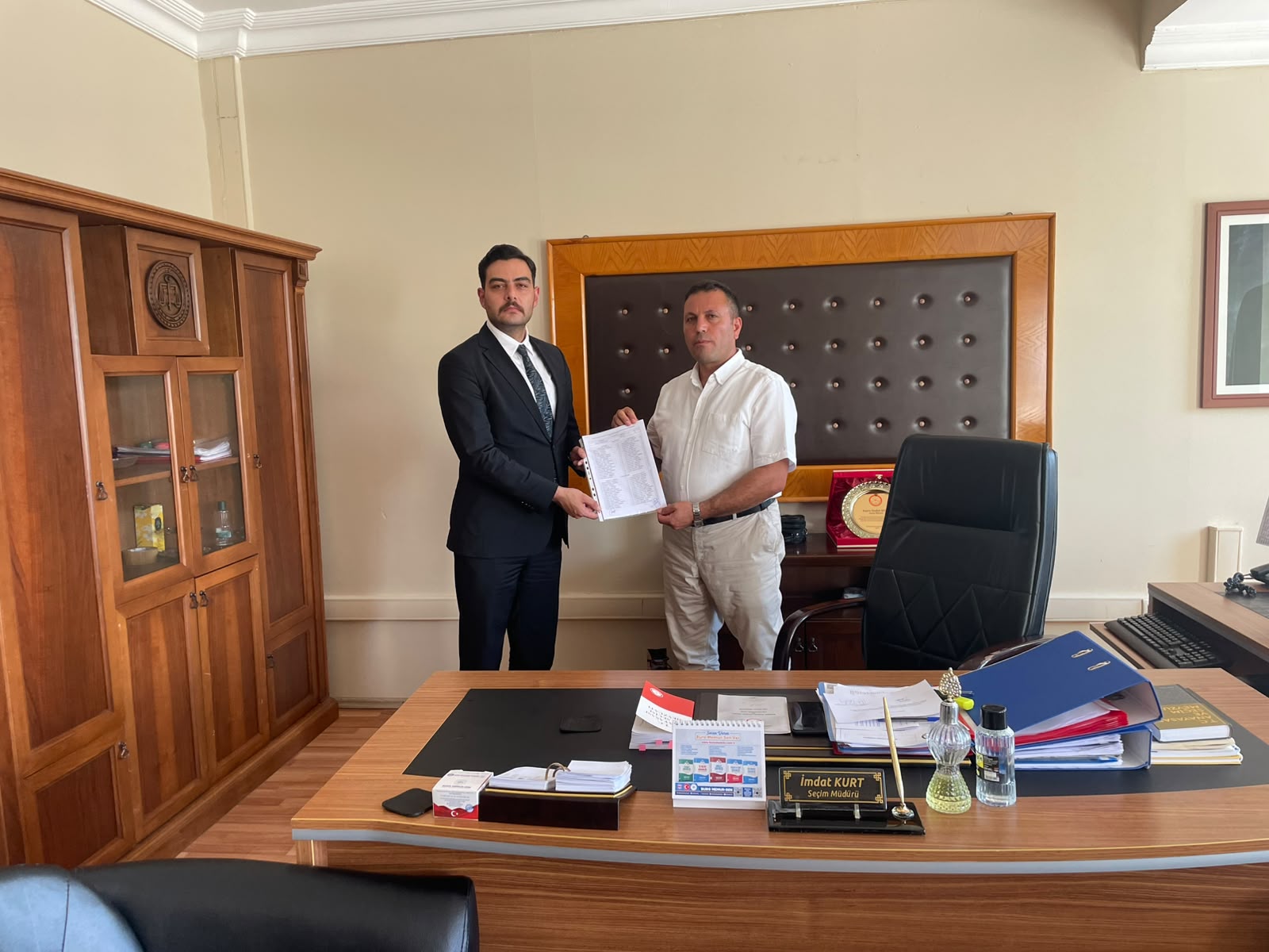 MHP Erzincan Merkez İlçe Başkanı Mustafa Erdem Çakırbay Mazbatasını Aldı