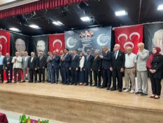 MHP Erzincan Merkez İlçe Kongresi’nde Mustafa Erdem Çakırbay Güven Tazeledi