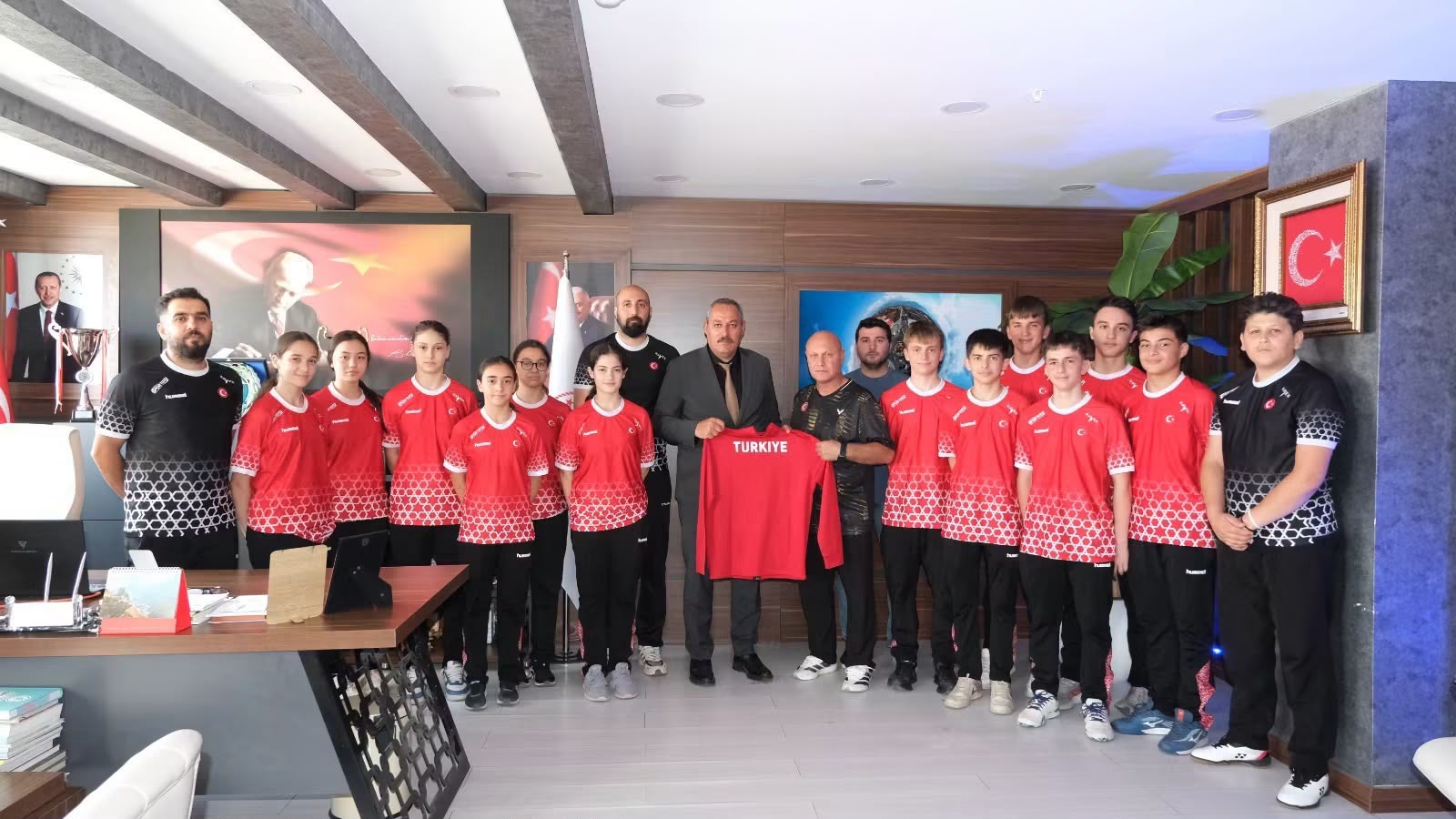 U15 Badminton Millî Takımı Erzincan’da Kamp Çalışmalarını Sürdürüyor