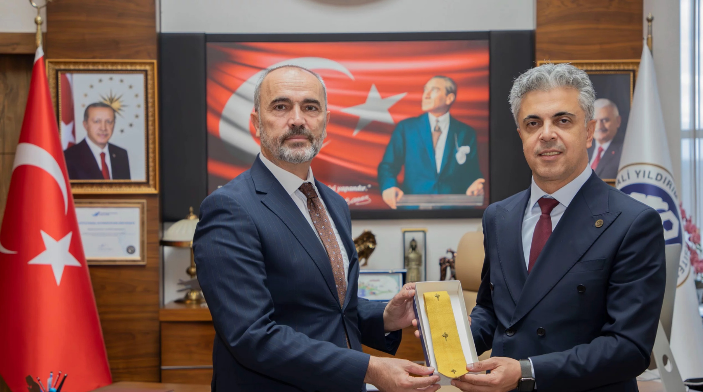 Bayburt Üniversitesi Rektörü Türkmen’den EBYÜ Rektörü Kuyrukluyıldız’a Ziyaret