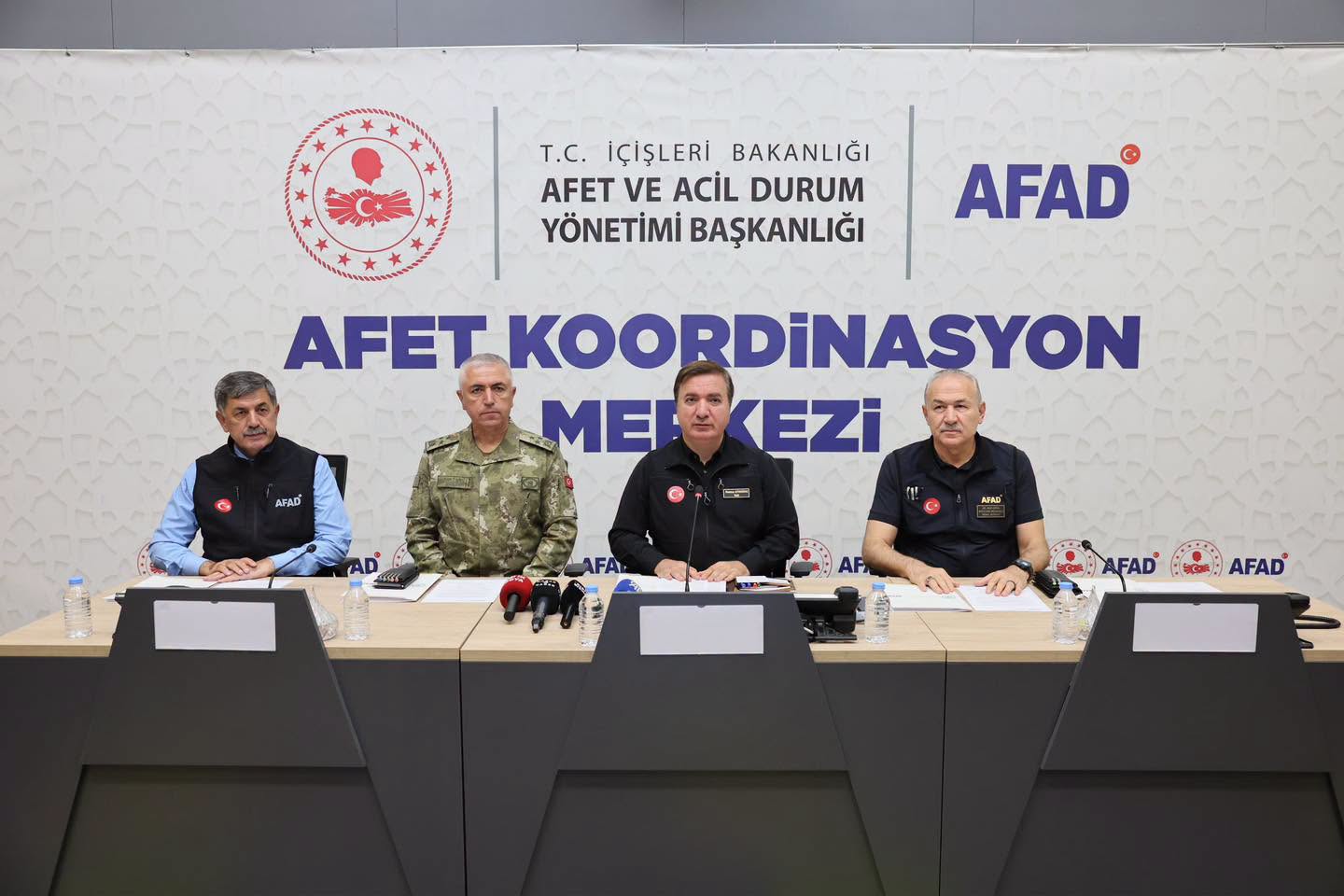Erzincan’da Nefes Kesen Deprem Tatbikatı! 1052 Personel Sahaya İndi