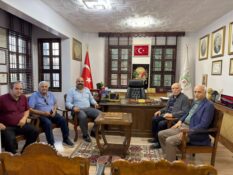 Kemaliye’de Eski Bakanlarla Gelecek Projeleri Görüşüldü