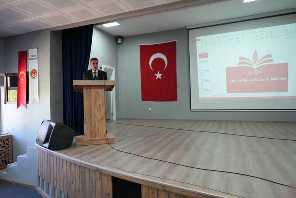 Okul Güvenliği Toplantısında Yeni Eğitim Yılı İçin Tedbirler Ele Alındı