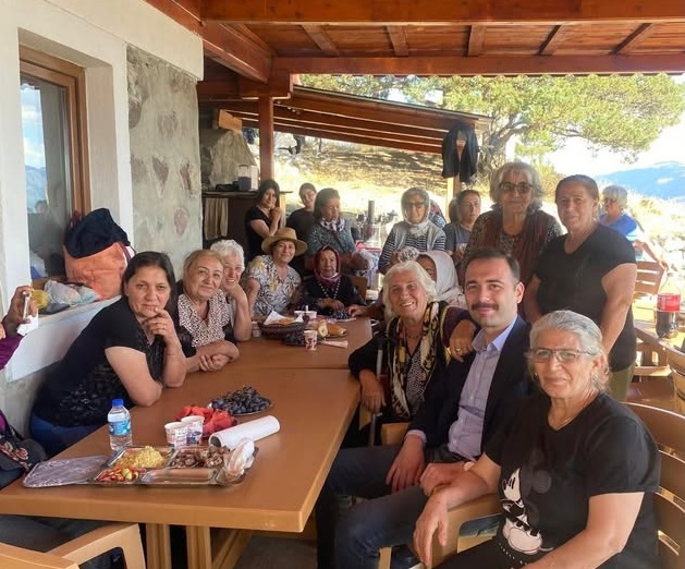 Üzümlü Kaymakamı Hökelekli, Ocakbaşı Köyü’nde Vatandaşların Taleplerini Dinledi