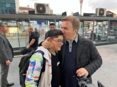 Vali Aydoğdu, Hemşehrileri ve Esnafla Bir Araya Geldi