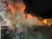 Bahçelievler’de Garaj Yangını Çevredeki Evleri Tehdit Etti
