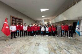 Başarılarıyla Gururlandıran Sporcular Başkan Aksun’u Ziyaret Etti