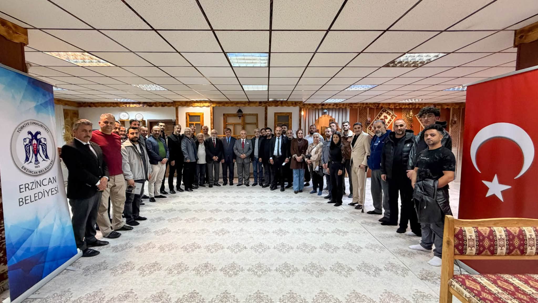 Başkan Aksun Gazetecilerle Buluştu: Erzincan’ın Geleceği Masaya Yatırıldı