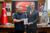 EBYÜ’lü Akademisyenden “Kırık Kalp Sendromu” Üzerine Kitap