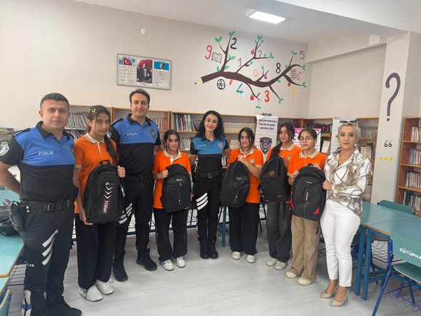 Erzincan Emniyetinden Öğrencilere LGS Desteği