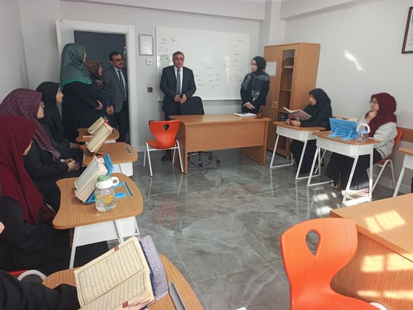 Erzincan İl Müftüsü Selim Yazıcı’dan Kız Kur’an Kursuna Ziyaret