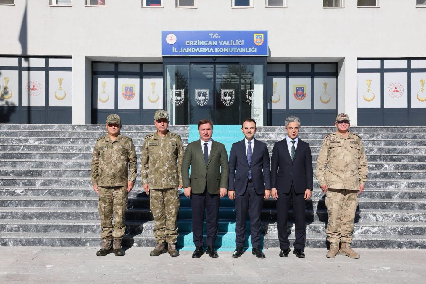Erzincan Protokolünden İl Jandarma Komutanlığına Ziyaret