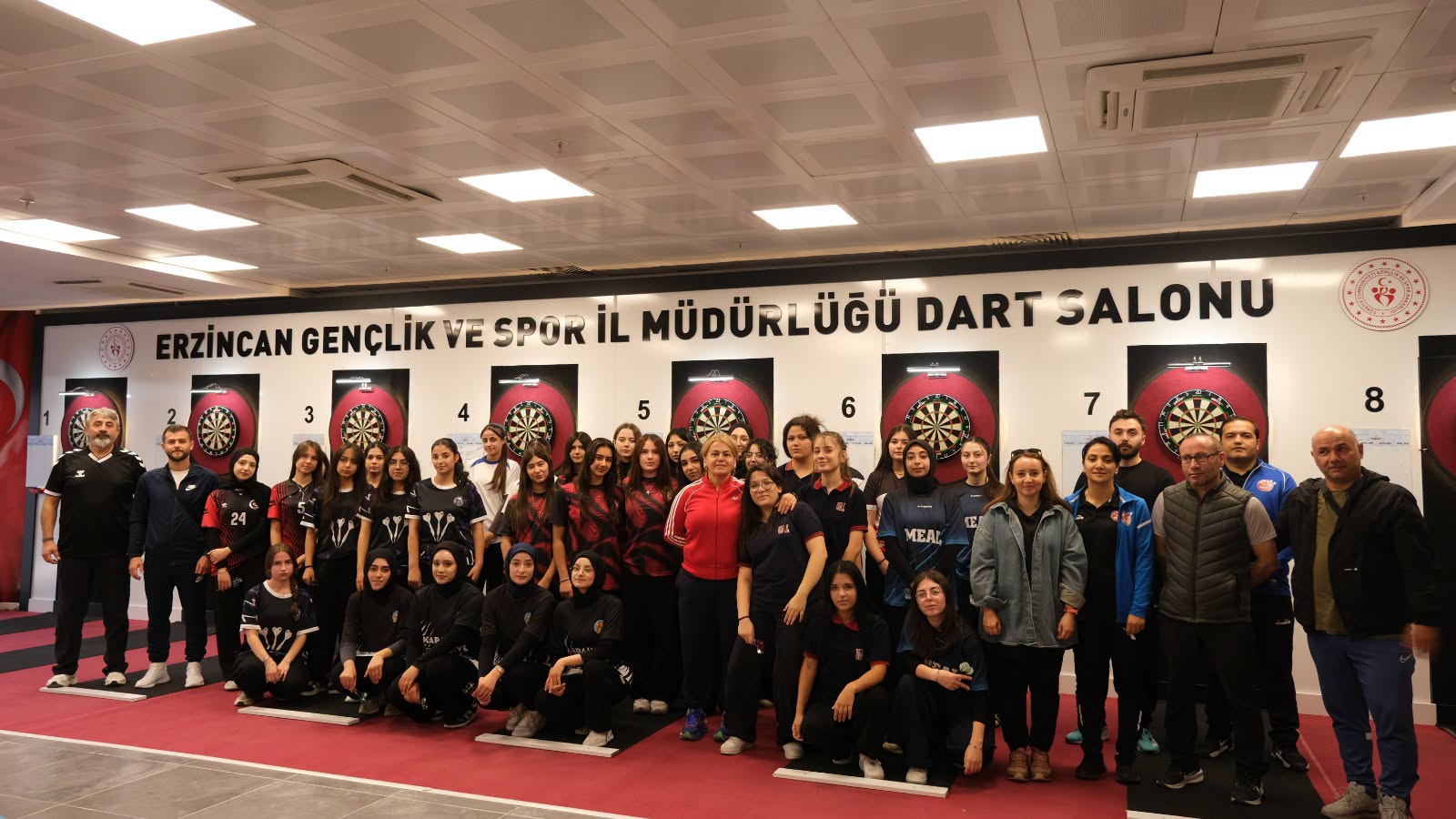 Erzincan’da Gençler Dartta İl Birinciliği İçin Yarıştı