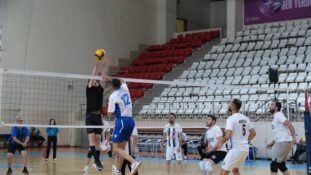 Erzincan’da Kamu Spor Oyunları Voleybol İl Birinciliği Başladı