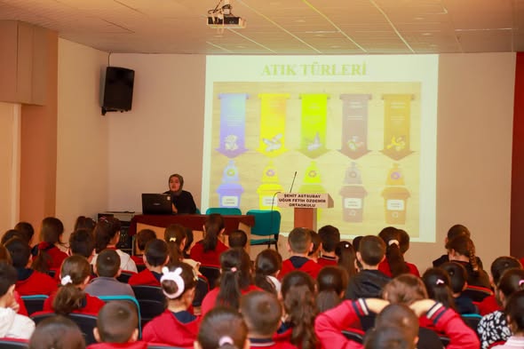 Erzincan’da Öğrencilere Sıfır Atık ve Çevre Bilinci Eğitimi
