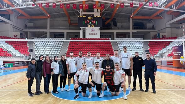 İtfaiye Müdürlüğü Voleybol Takımı’ndan Net Galibiyet