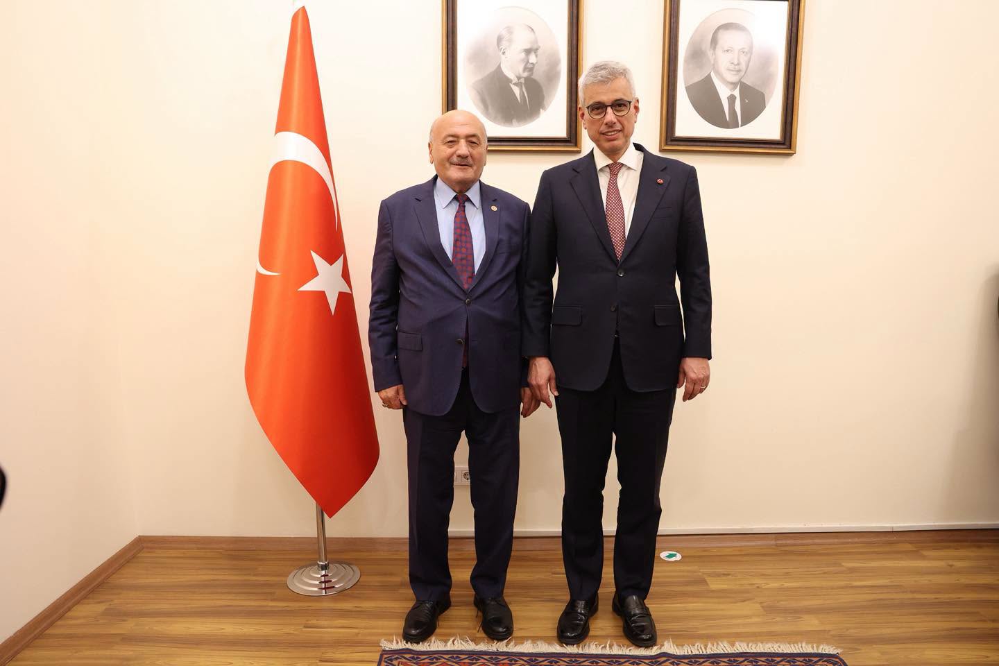Milletvekili Karaman’dan Erzincan’ın Sağlık Talepleri İçin Bakan Memişoğlu’na Ziyaret
