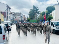 Refahiye’de Cumhuriyet Bayramı Coşkusu Kortejle Sokaklara Taştı