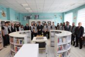 Vali Aydoğdu, İpekyolu Ticaret Lisesi Kütüphanesinin Açılışını Gerçekleştirdi